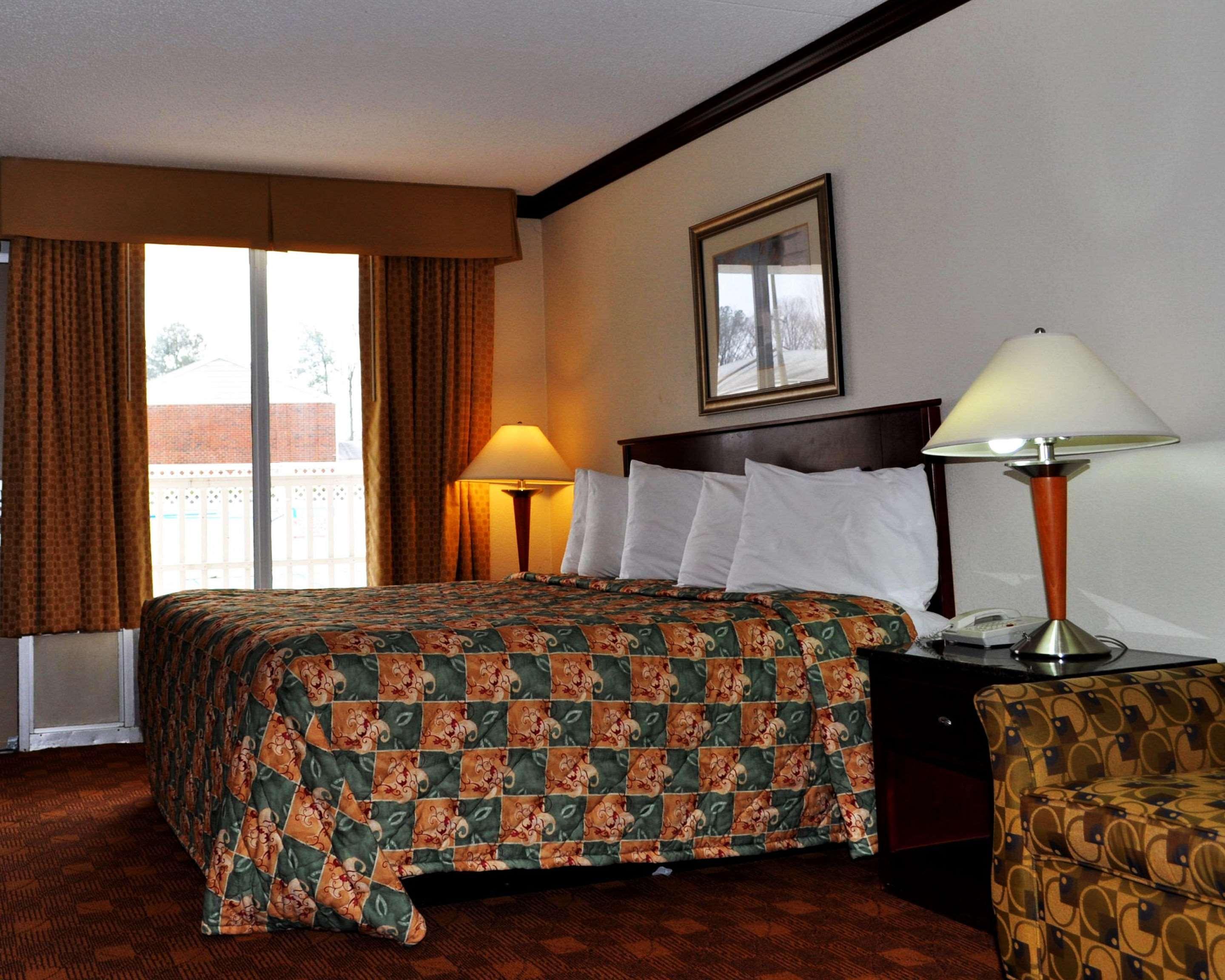 Rodeway Inn Сендстон Екстер'єр фото