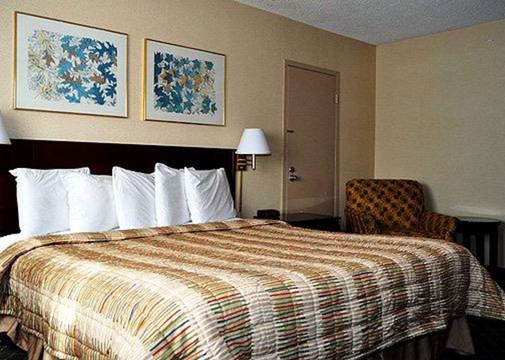 Rodeway Inn Сендстон Номер фото