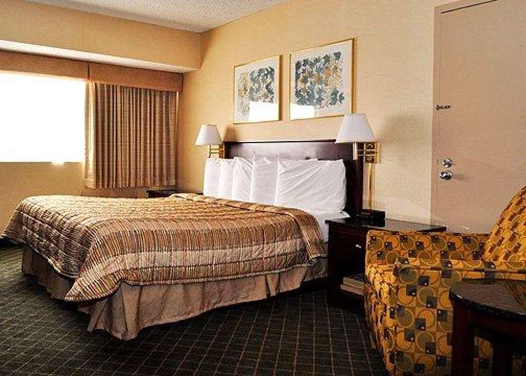 Rodeway Inn Сендстон Номер фото