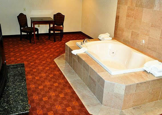 Rodeway Inn Сендстон Екстер'єр фото